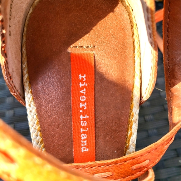 River Island Vintage Retro Platform Sandals - Picture 5 of 8